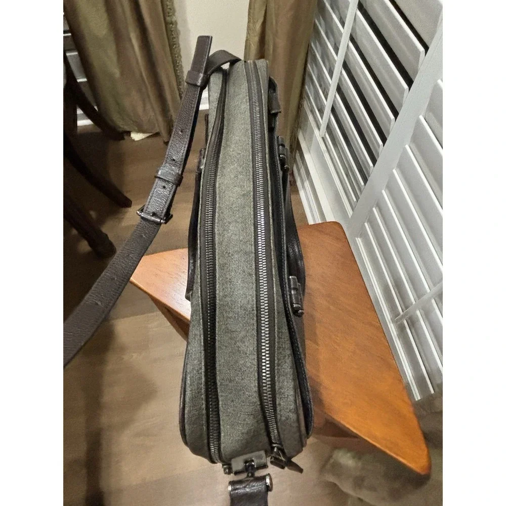 Tumi pre owned